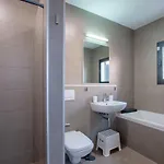 Heated & Shared Pool Matriana 36a, North Shore