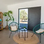 Villa Heated & Shared Pool Matriana 36a, North Shore *