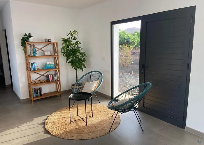 فيلة Heated & Shared Pool Matriana 36a, North Shore لاجاريس