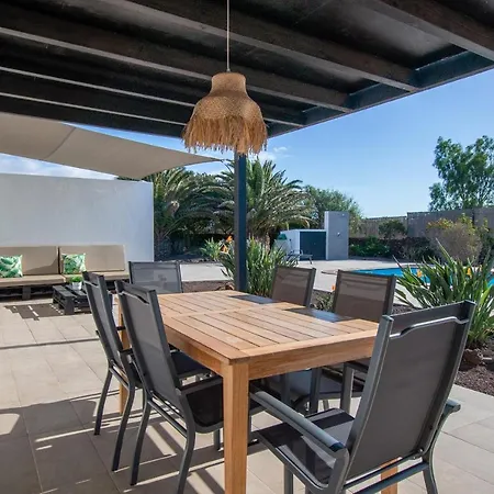 Heated & Shared Pool Matriana 36a, North Shore Villa