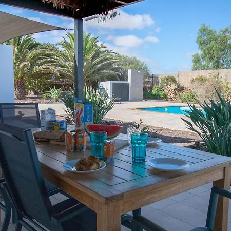 Villa Heated & Shared Pool Matriana 36a, North Shore *